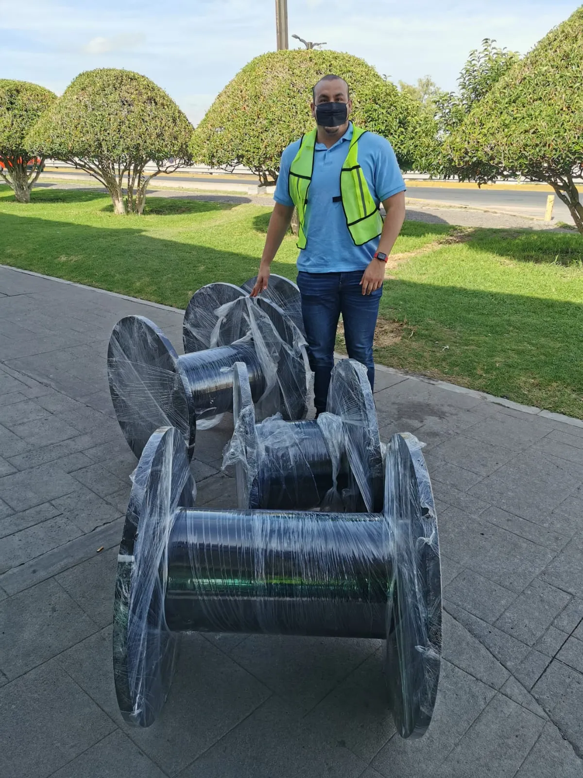 Carretes CYBSA empacados para envío industrial